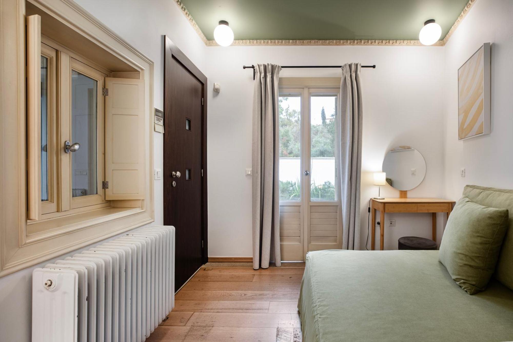 Genesis Grande Acropolis Hill Villa Афины Экстерьер фото